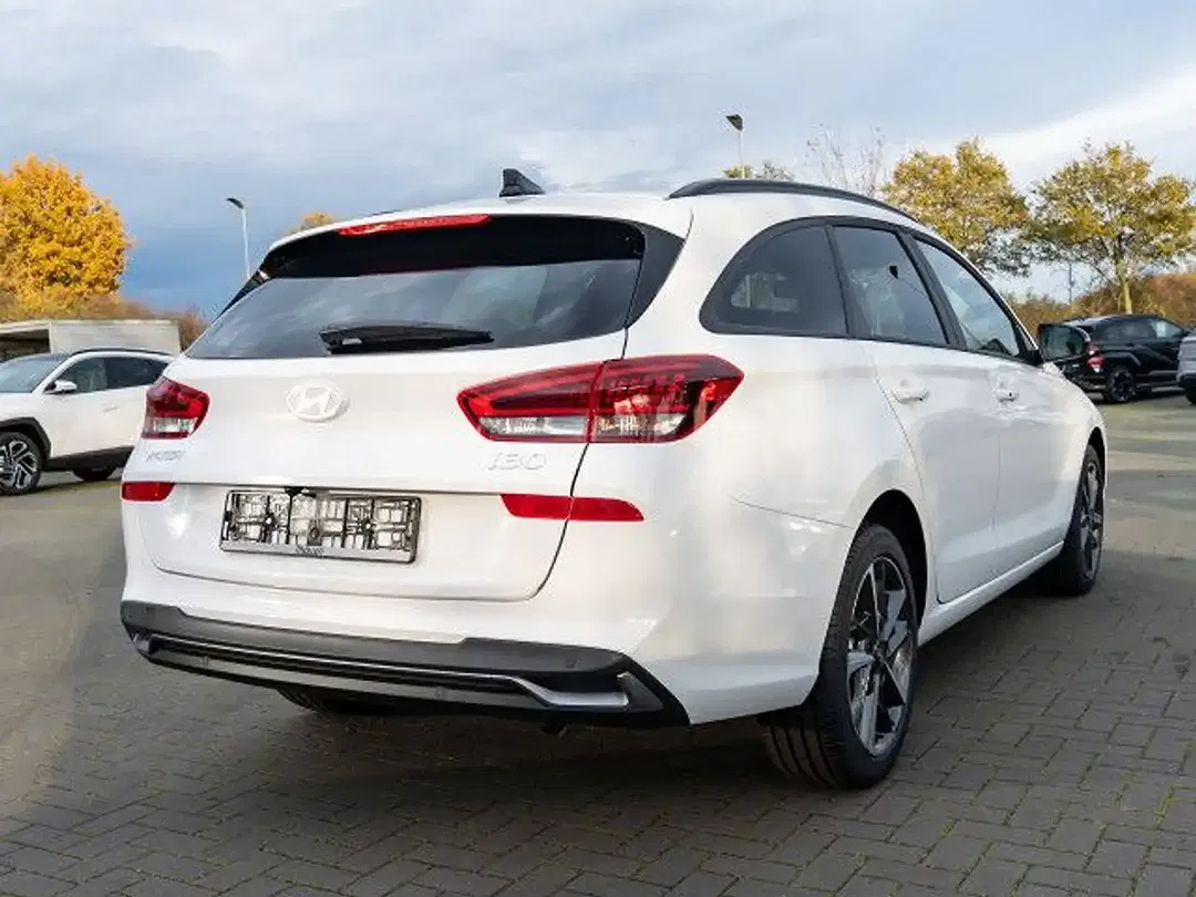 Hyundai i30 - Thumbnail 3