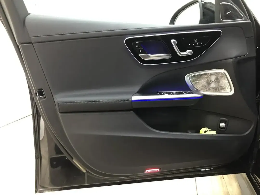 Mercedes-Benz C 300 - Thumbnail 10