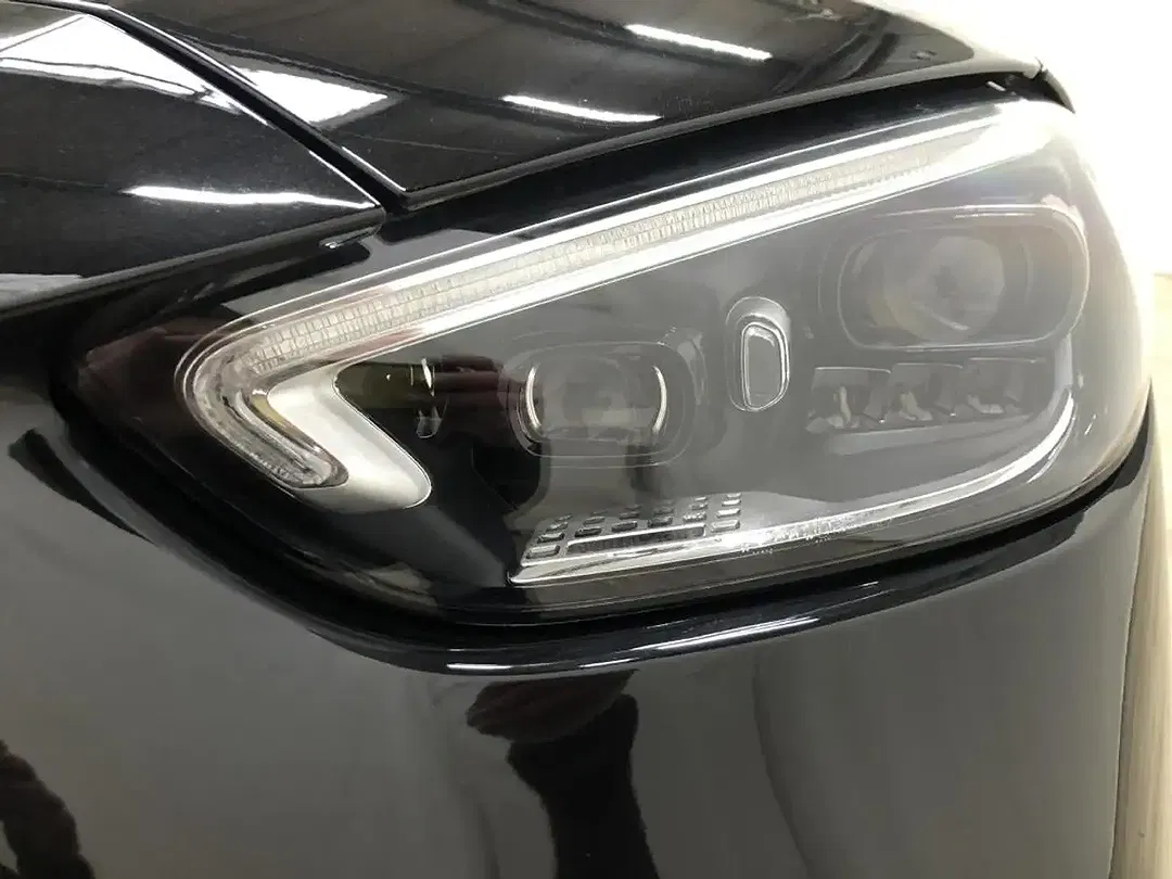 Mercedes-Benz C 300 - Thumbnail 6