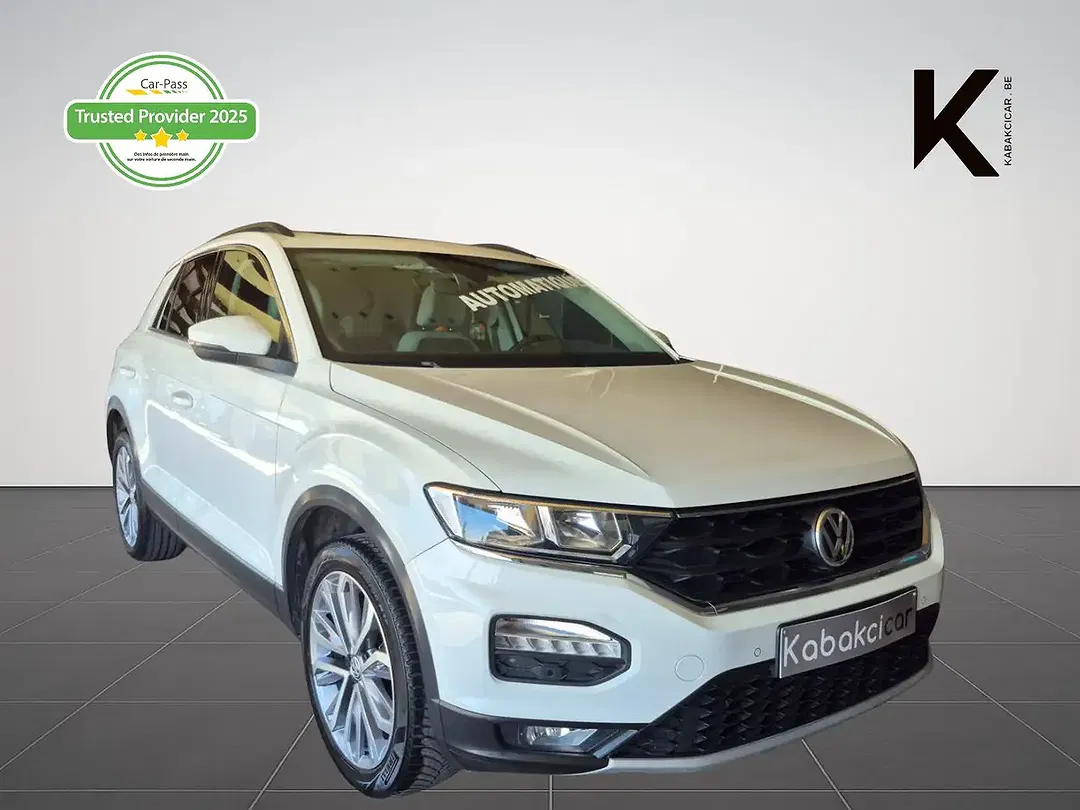 Volkswagen T-Roc - Thumbnail 1