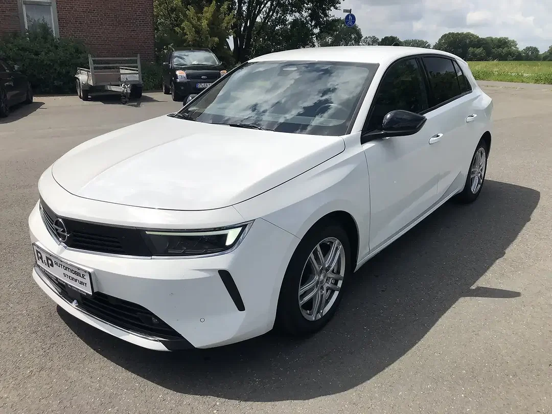 Opel Astra - Afbeelding 1