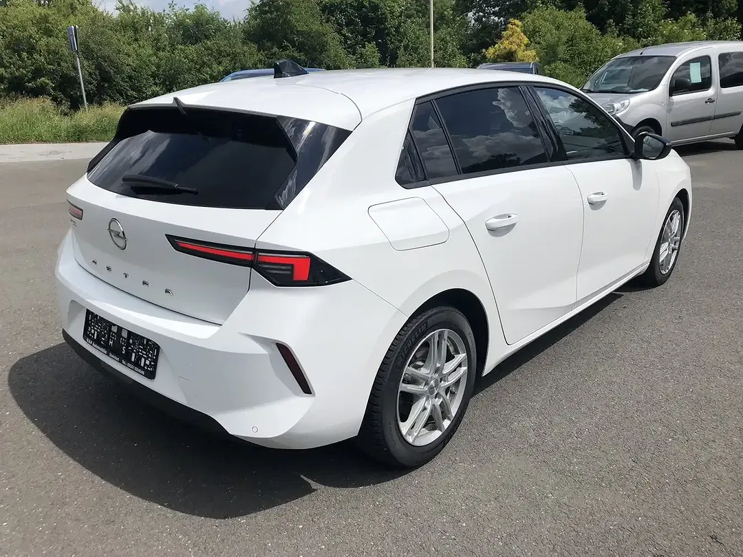 Opel Astra - Thumbnail 5