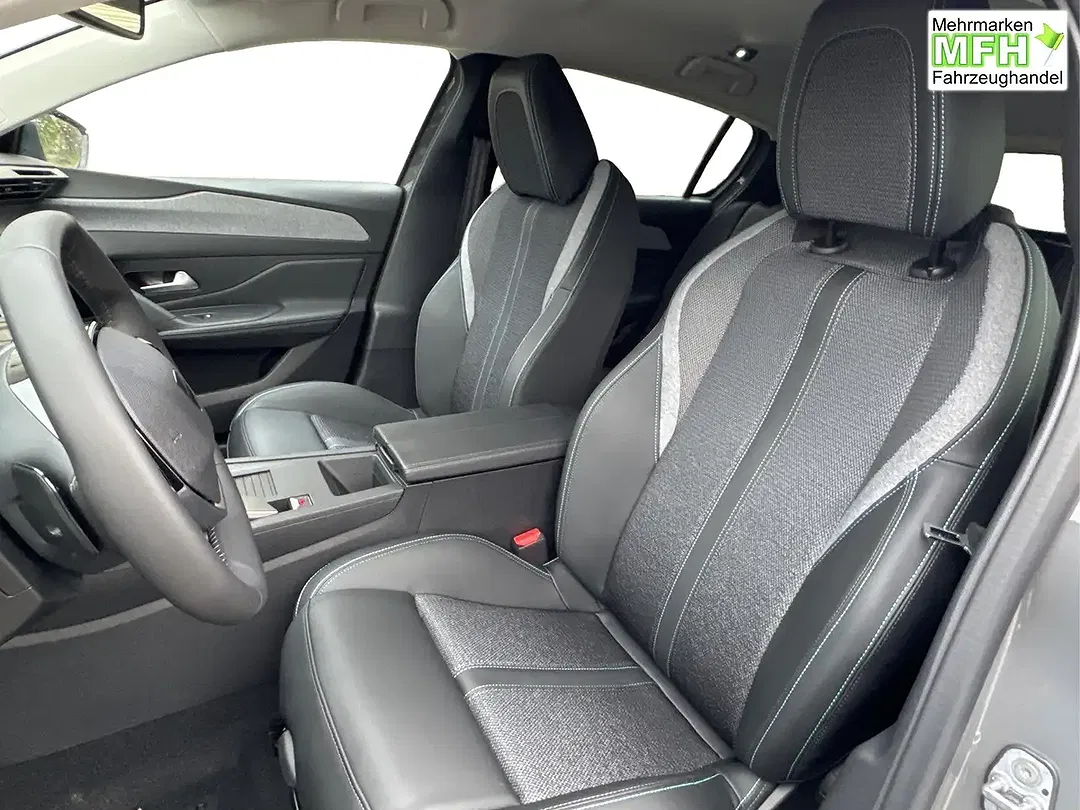 Peugeot 308 - Thumbnail 13