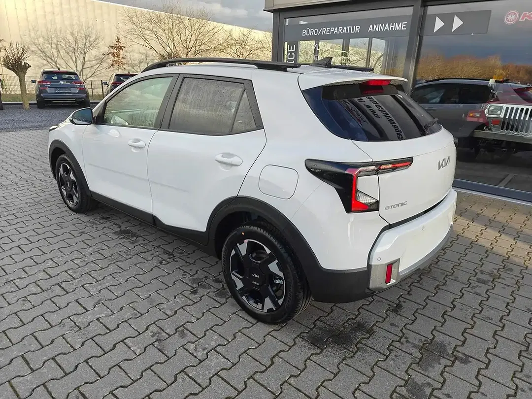 Kia Stonic - Thumbnail 6