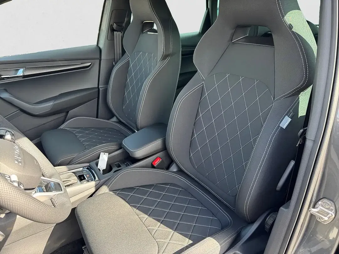 Skoda Karoq - Thumbnail 8