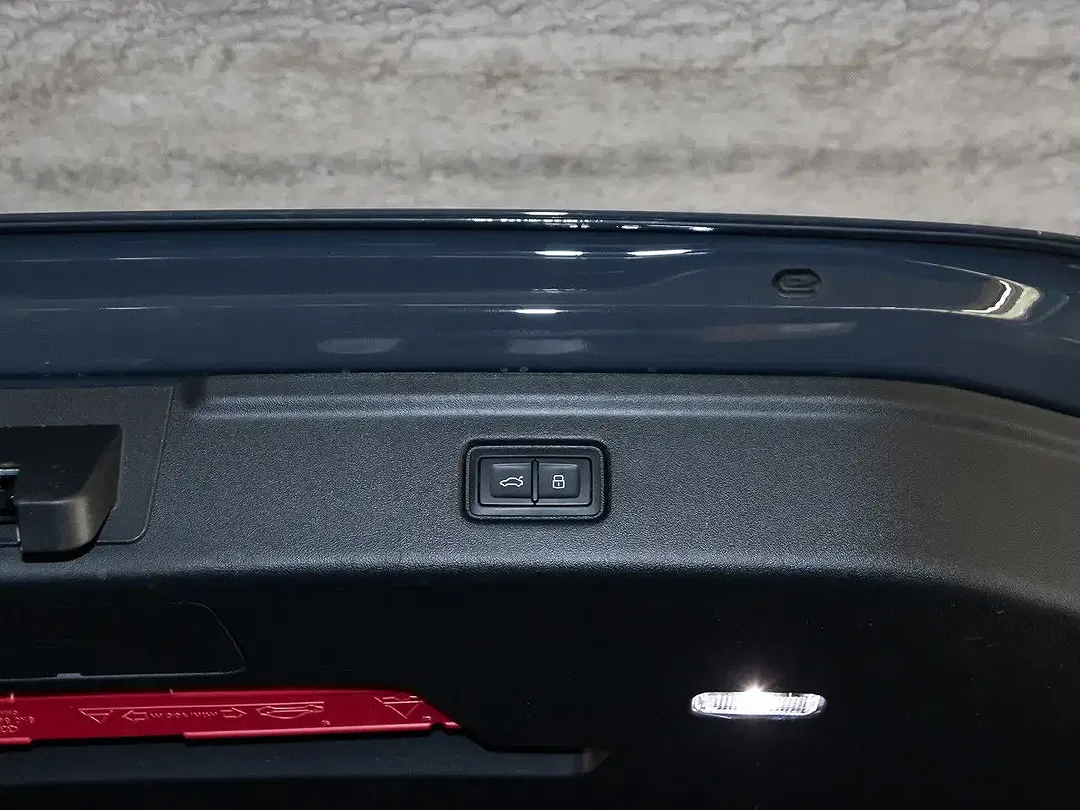Audi A6 e-tron - Thumbnail 9
