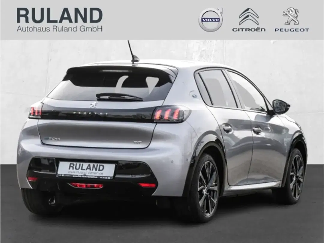 Peugeot 208 - Thumbnail 2