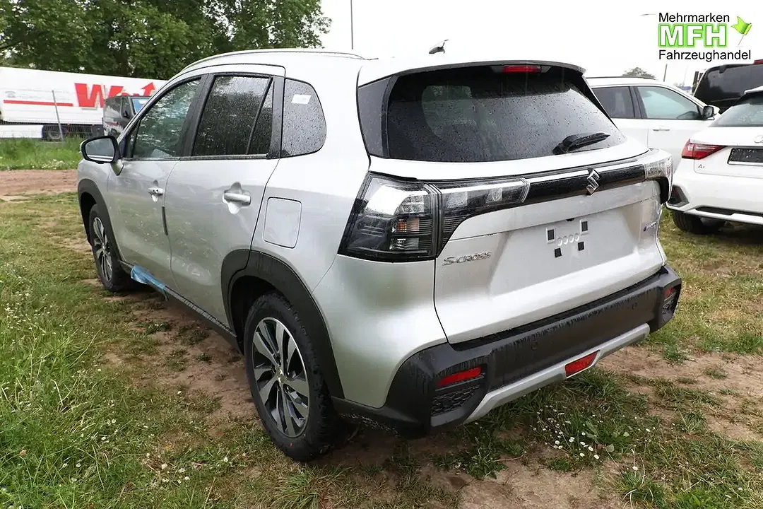 Suzuki S-Cross - Thumbnail 3
