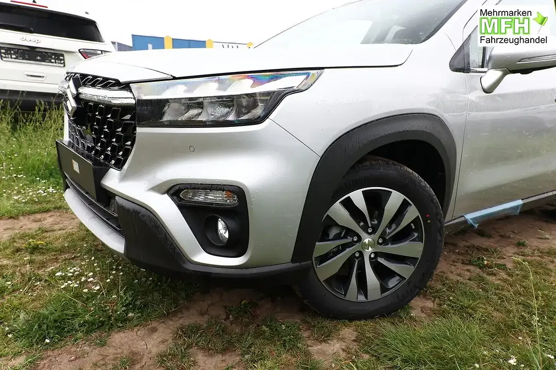 Suzuki S-Cross - Thumbnail 4