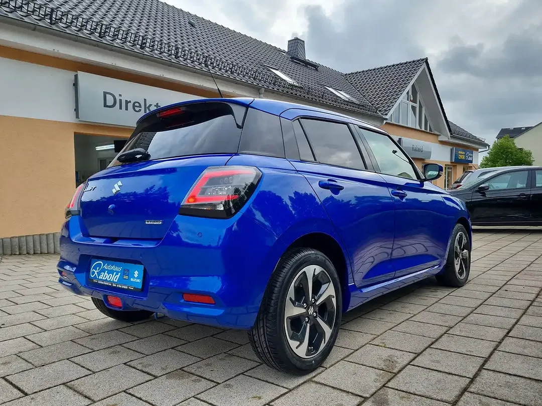 Suzuki Swift - Thumbnail 5