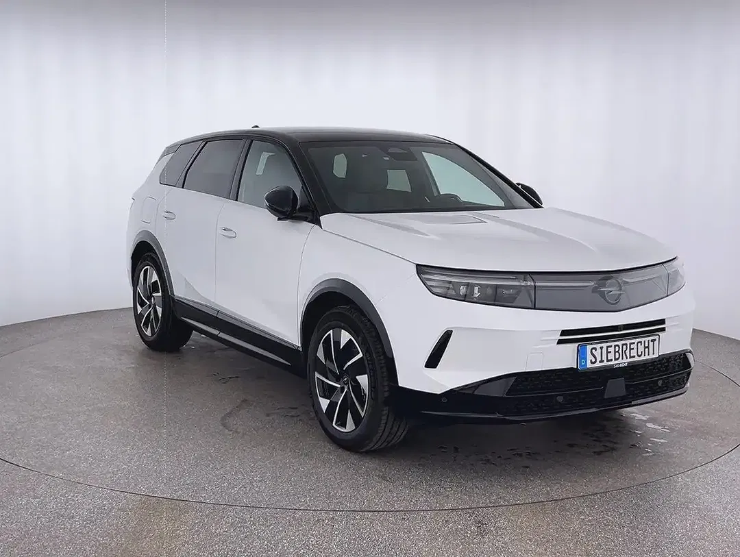 Opel Grandland - Thumbnail 3