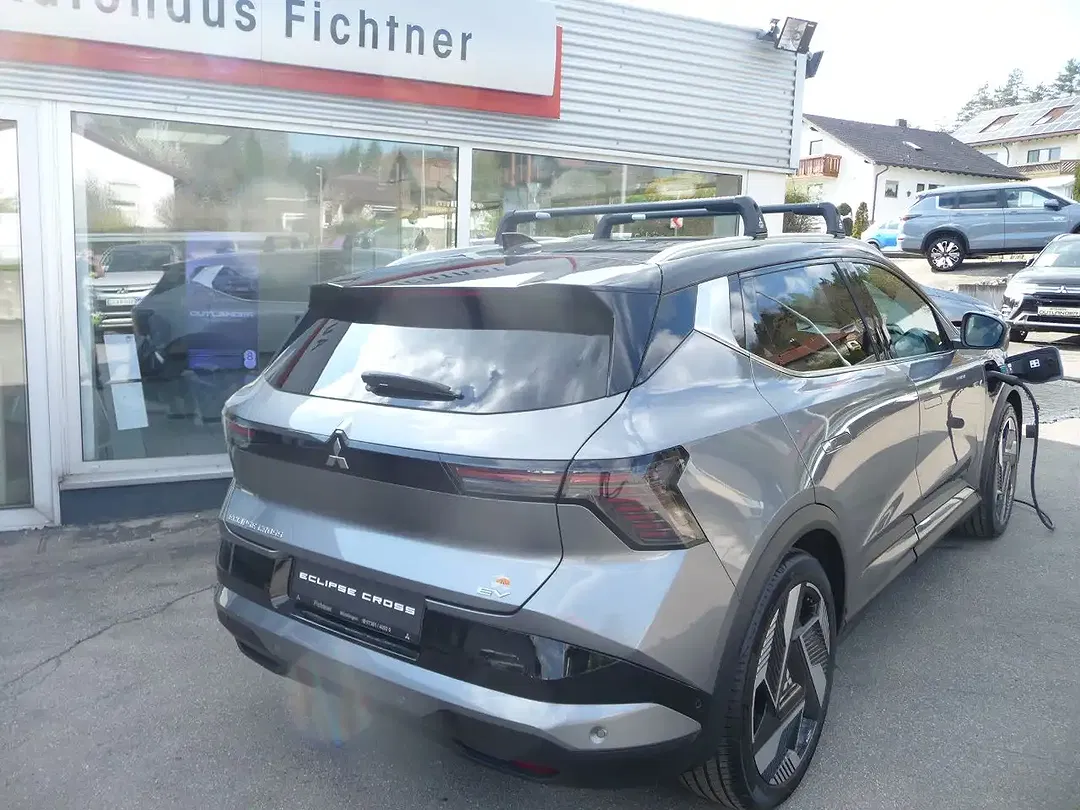 Mitsubishi Eclipse Cross - Thumbnail 4