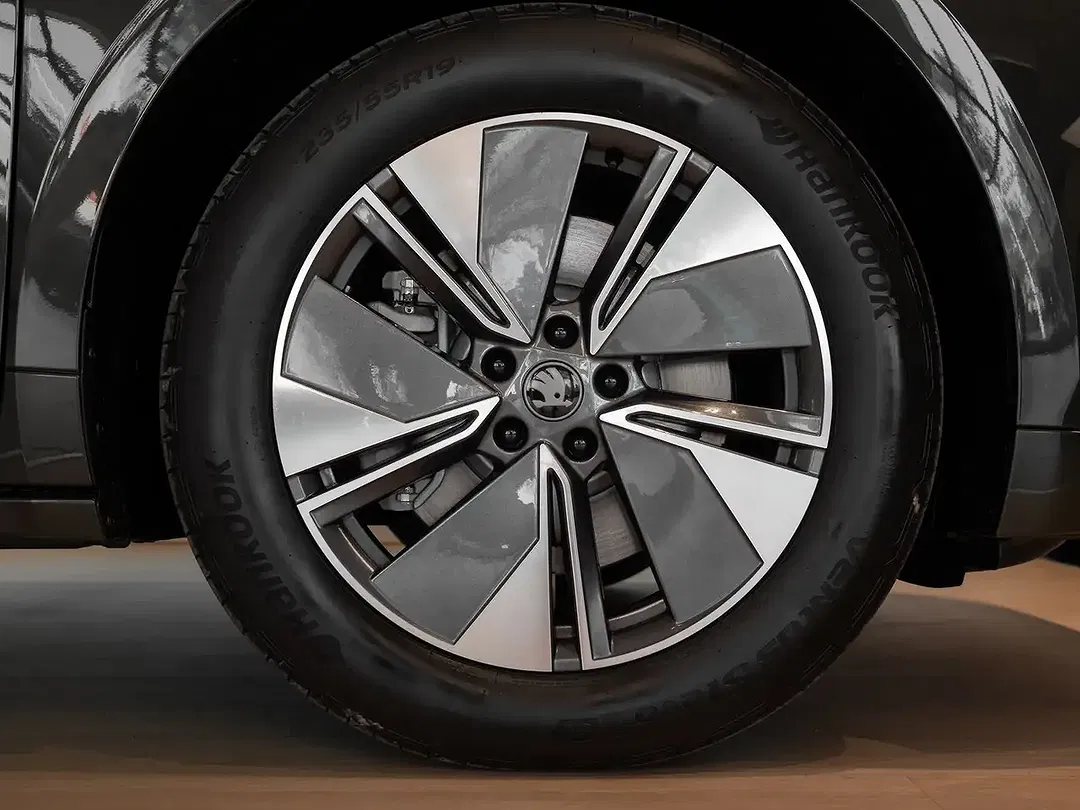 Skoda Enyaq - Thumbnail 10