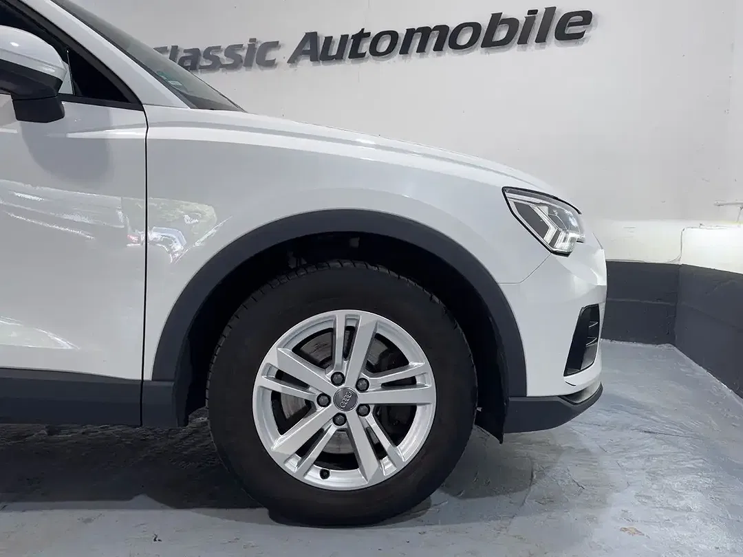 Audi Q3 - Thumbnail 12
