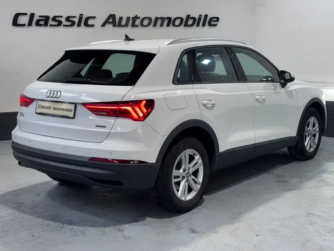 Audi Q3 - Thumbnail 2