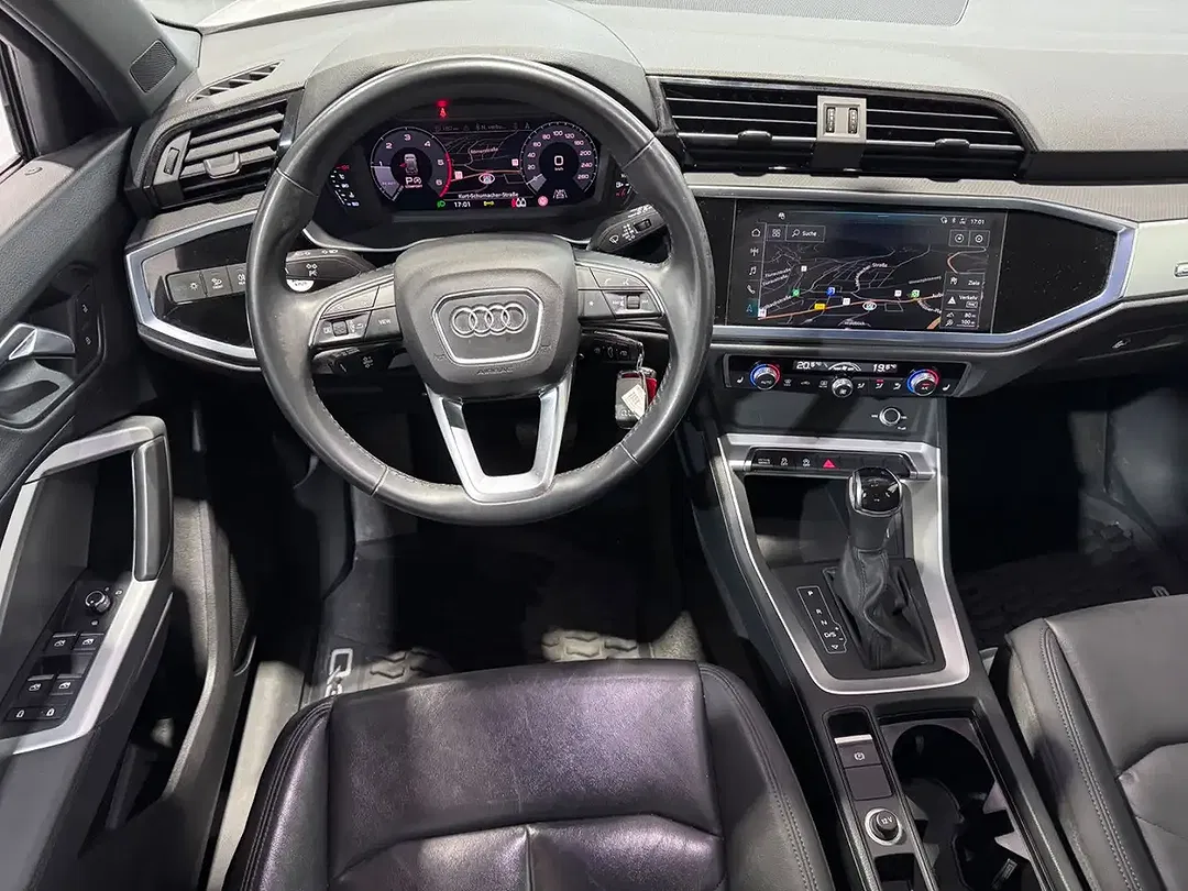 Audi Q3 - Thumbnail 4