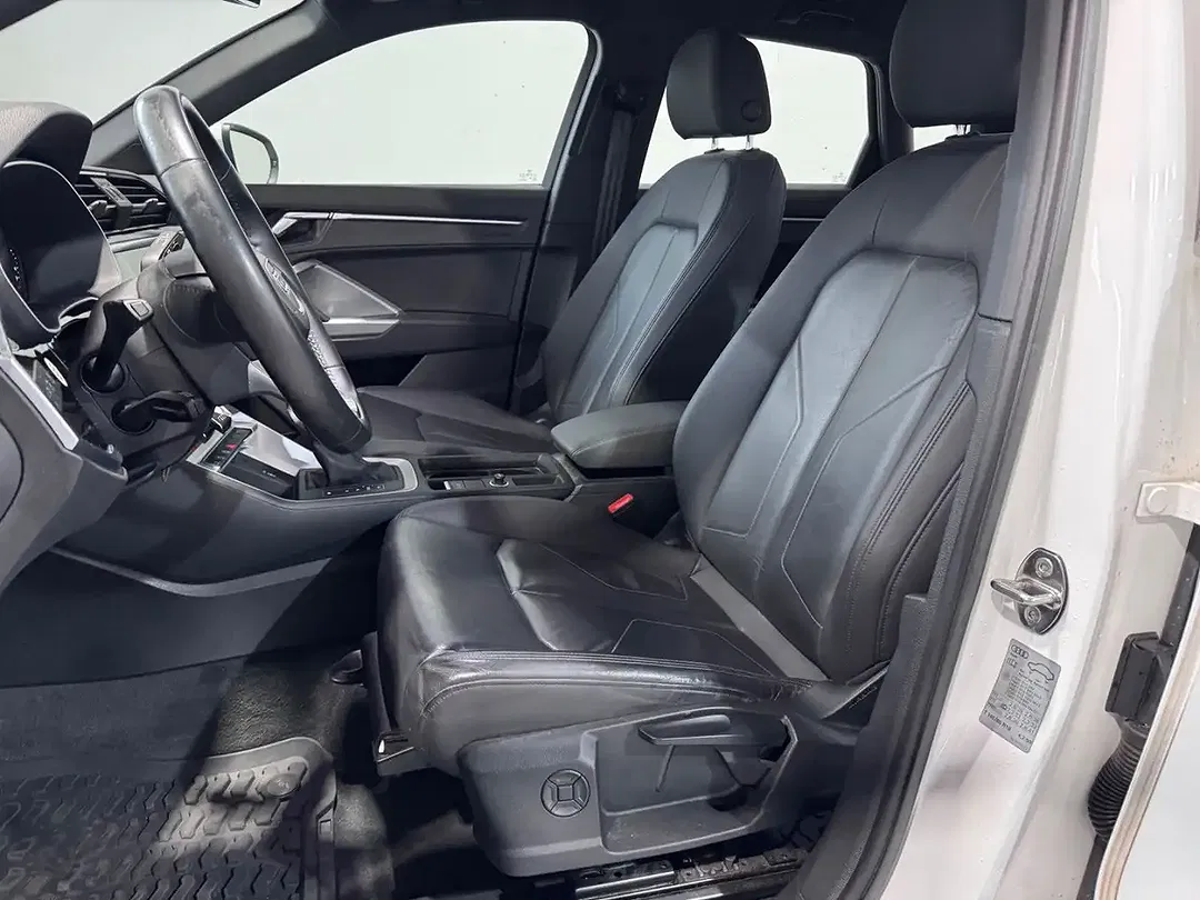 Audi Q3 - Thumbnail 6