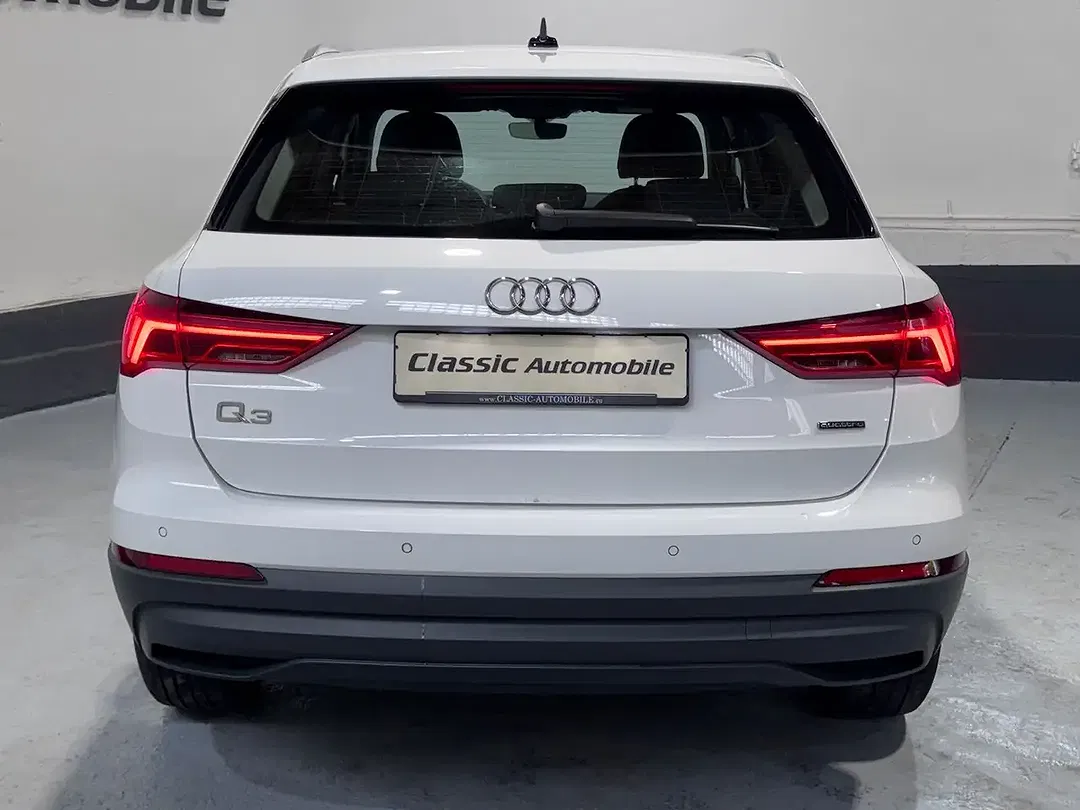 Audi Q3 - Thumbnail 9