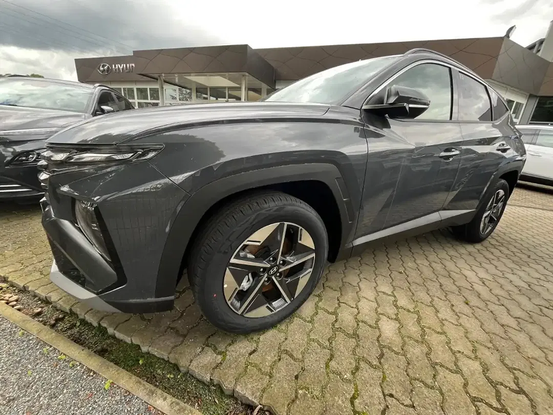 Hyundai TUCSON - Thumbnail 1