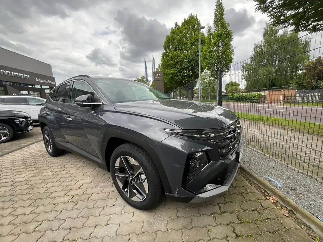 Hyundai TUCSON - Thumbnail 2