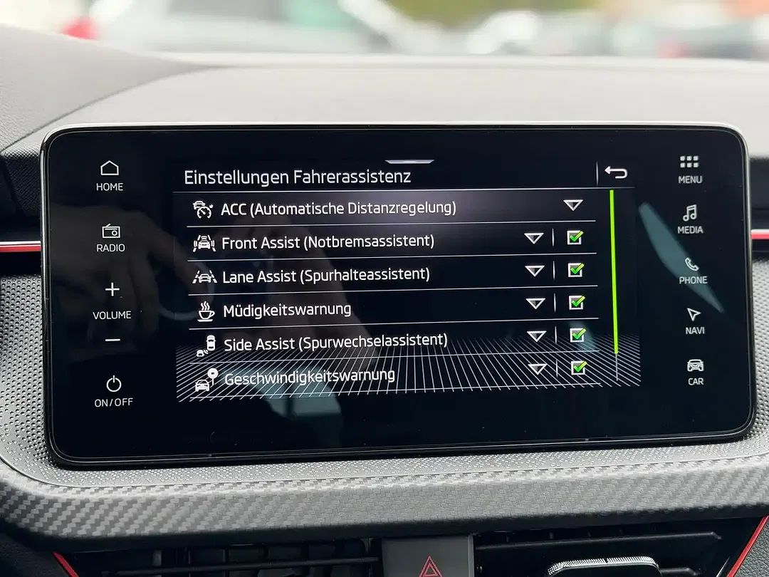 Skoda Kamiq - Thumbnail 14