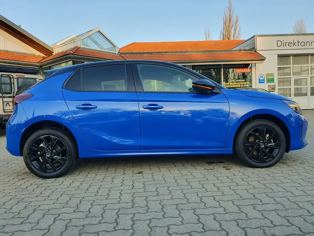 Opel Corsa - Thumbnail 3