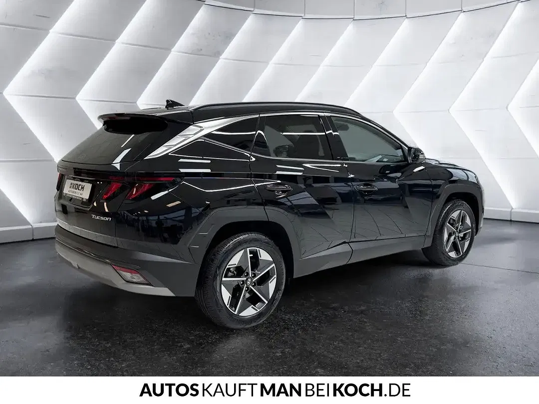 Hyundai TUCSON - Thumbnail 3