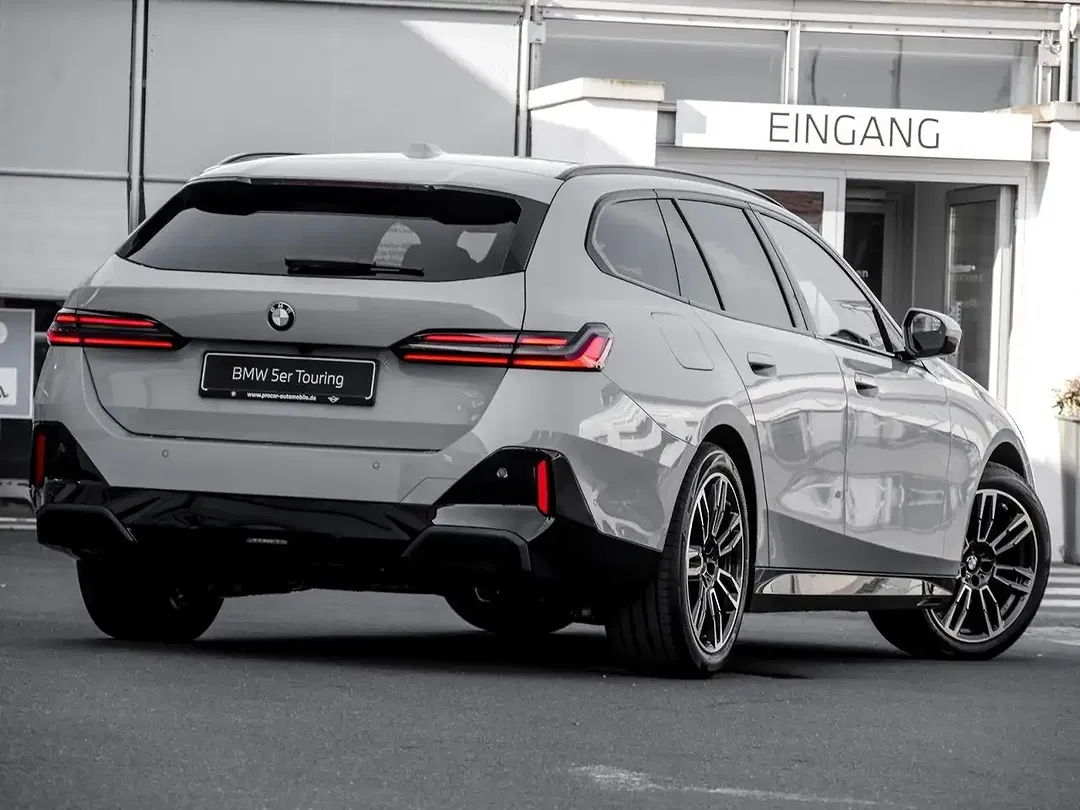 BMW 520 - Thumbnail 2