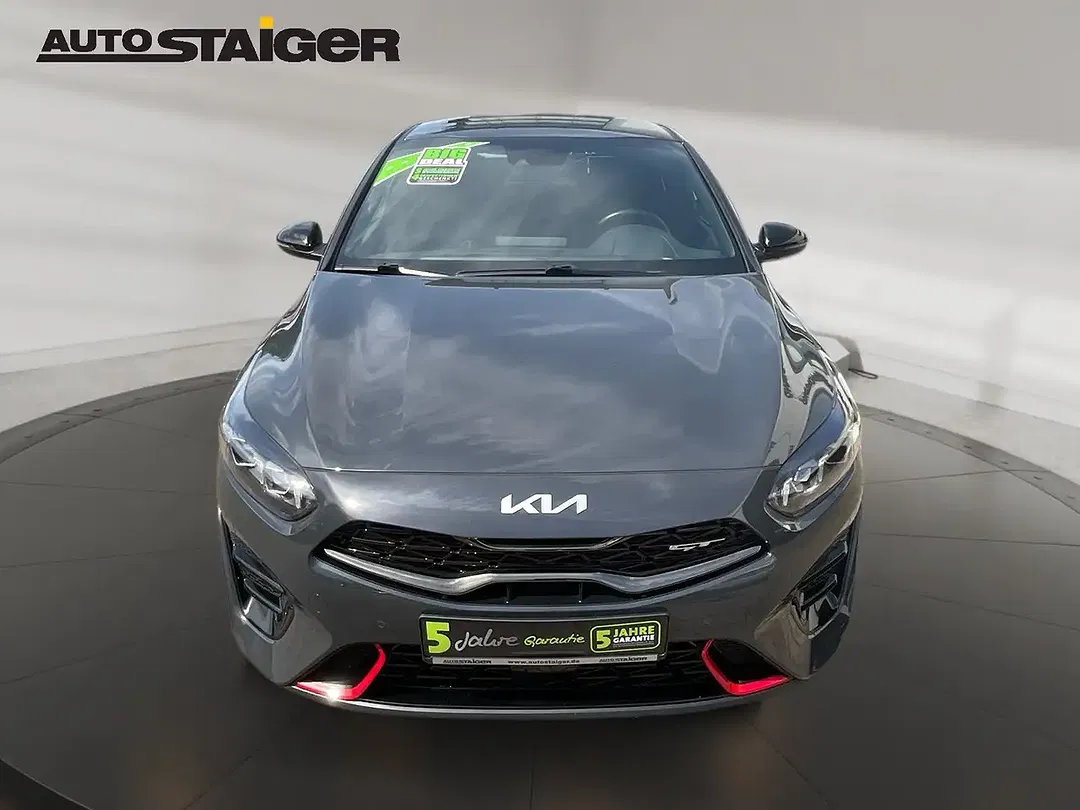 Kia Ceed / cee'd - Thumbnail 2