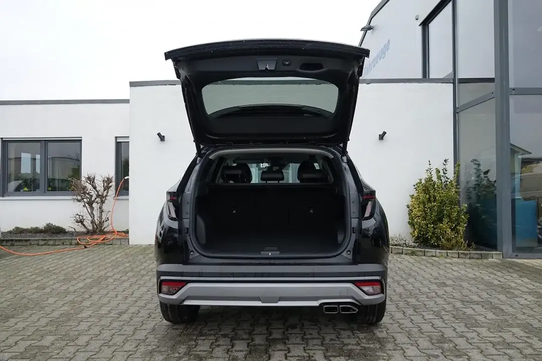 Hyundai TUCSON - Thumbnail 8