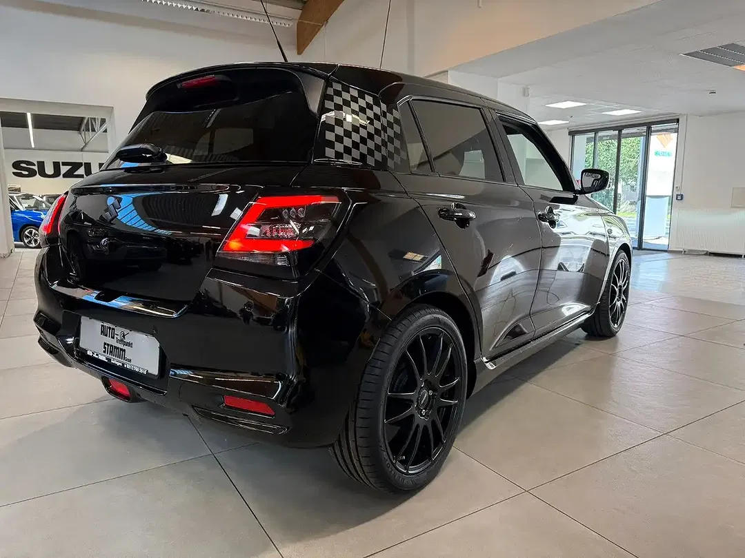 Suzuki Swift - Thumbnail 5