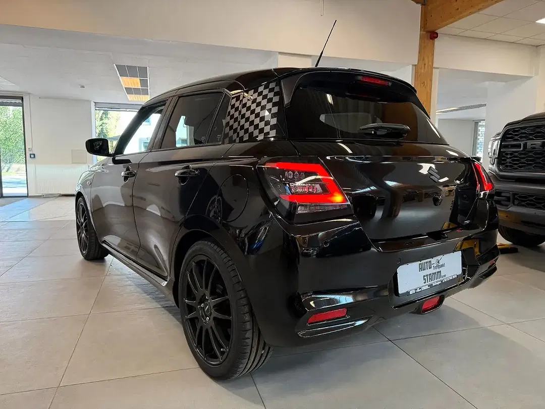 Suzuki Swift - Thumbnail 7