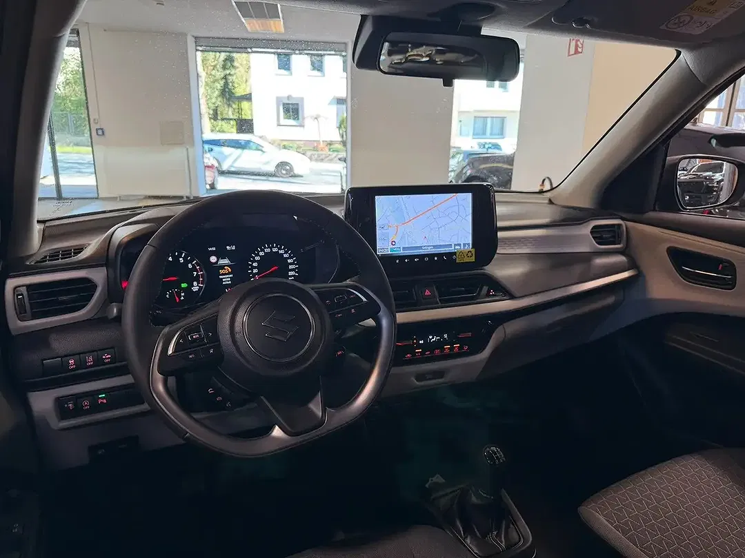 Suzuki Swift - Thumbnail 9