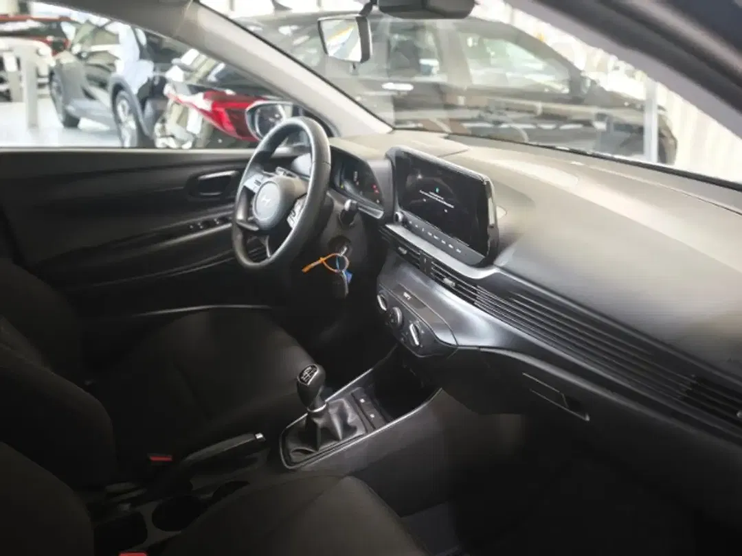 Hyundai i20 - Thumbnail 9