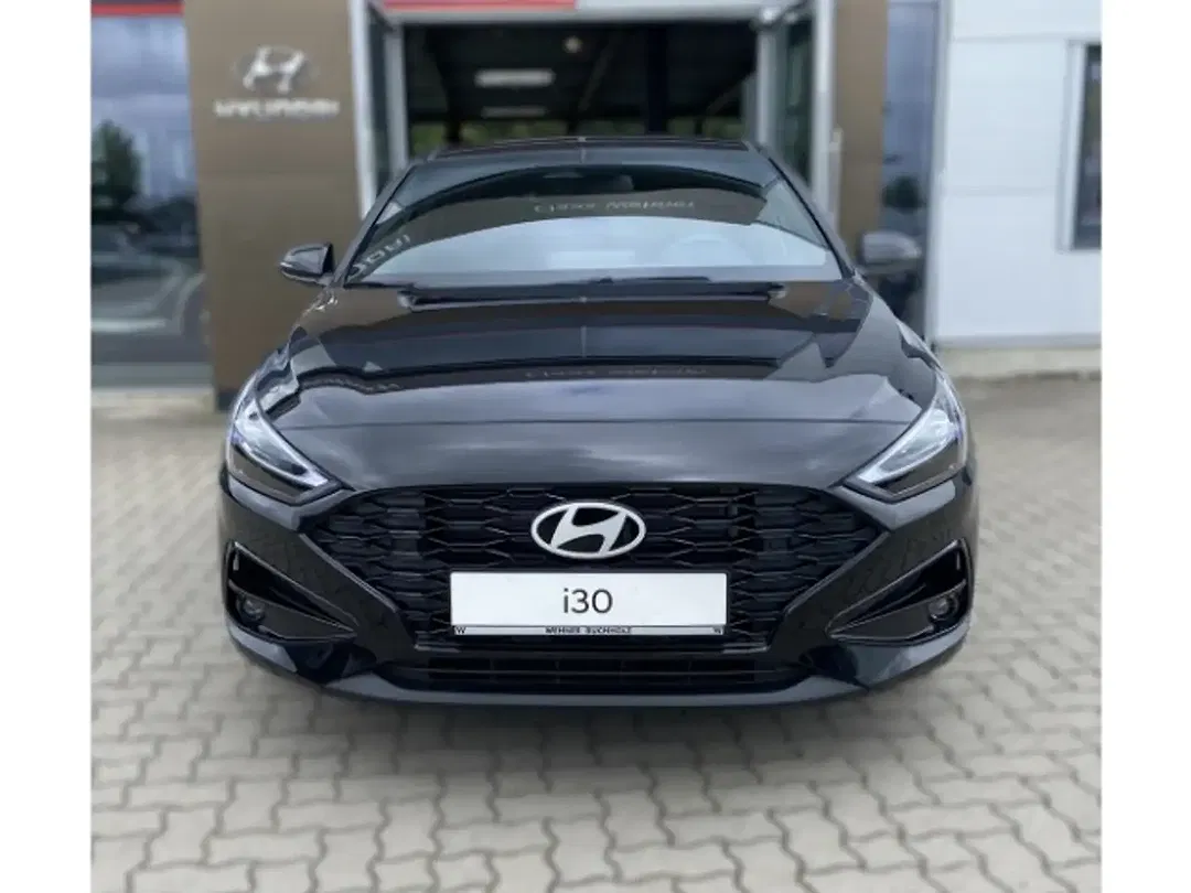 Hyundai i30 - Thumbnail 2