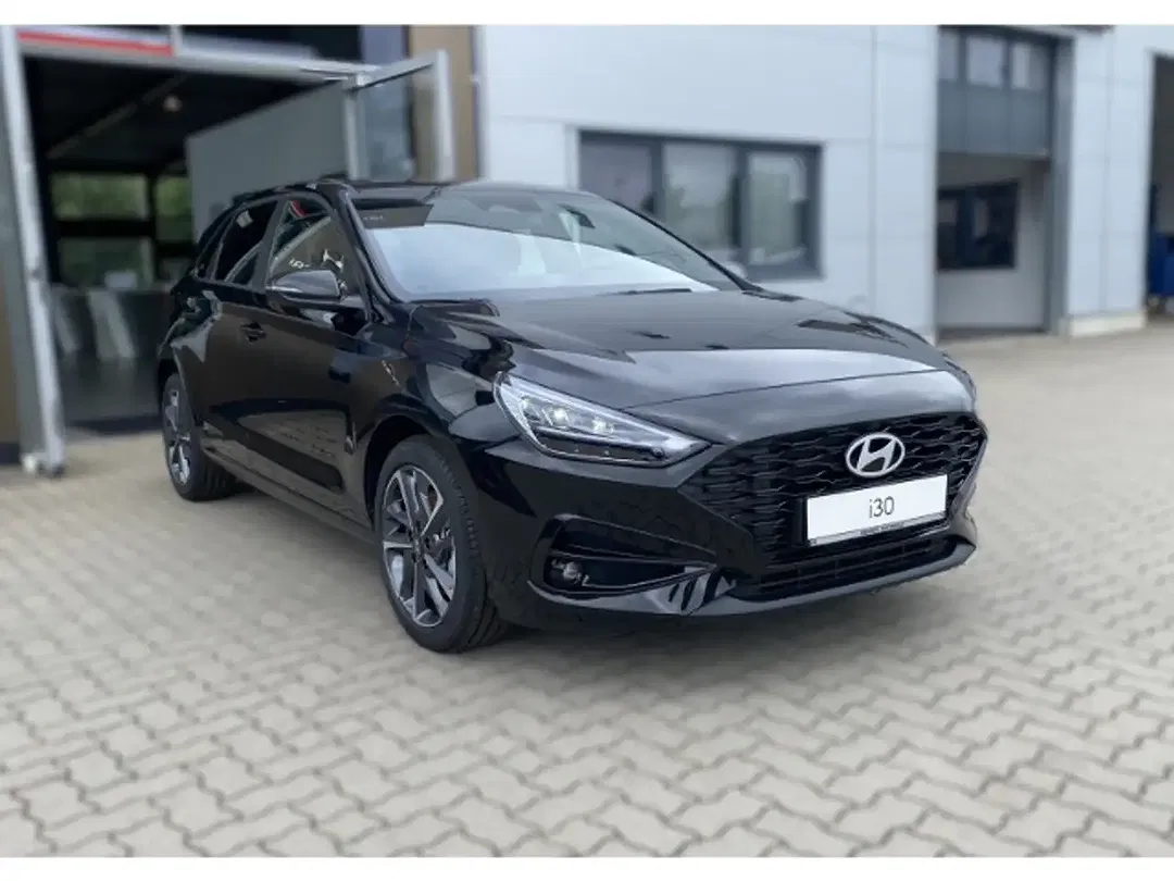 Hyundai i30 - Thumbnail 3