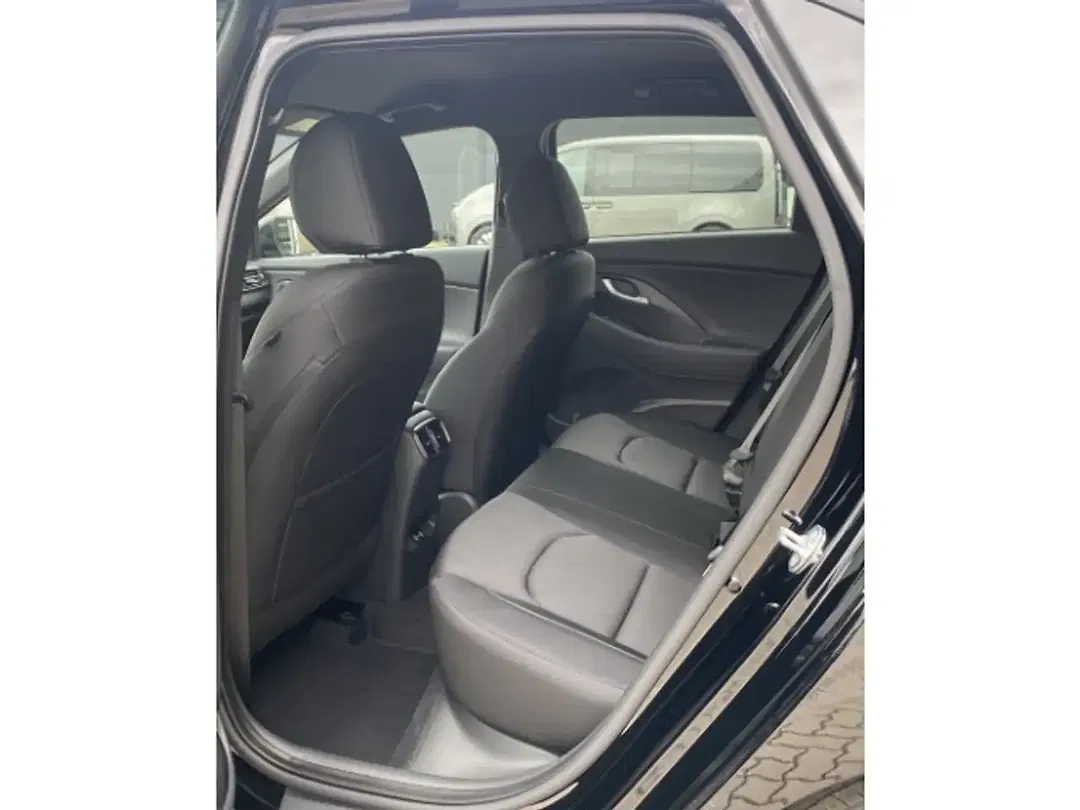 Hyundai i30 - Thumbnail 8