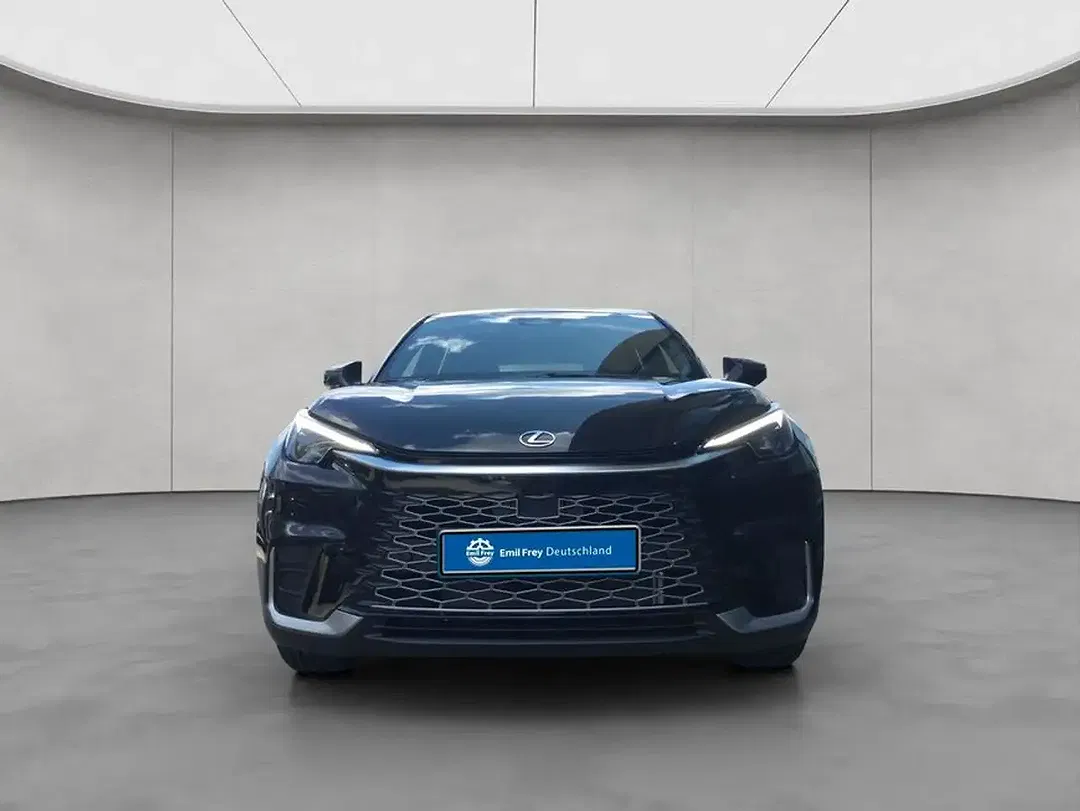 Lexus LBX - Thumbnail 5