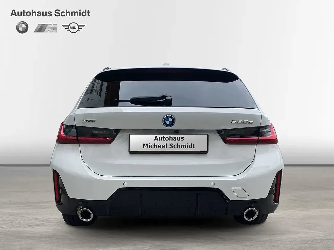 BMW 330 - Thumbnail 4