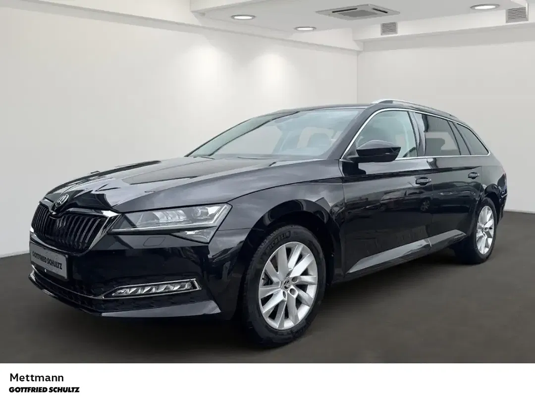 Skoda Superb - Thumbnail 1