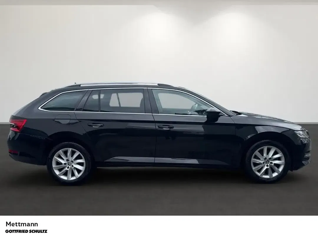 Skoda Superb - Thumbnail 2