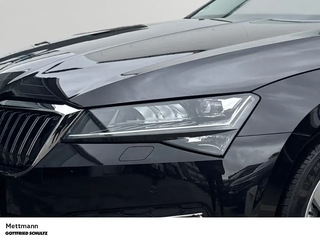 Skoda Superb - Thumbnail 4