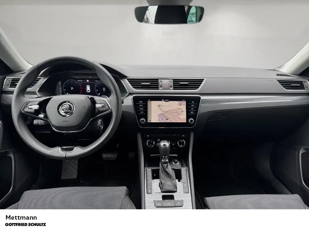 Skoda Superb - Thumbnail 5