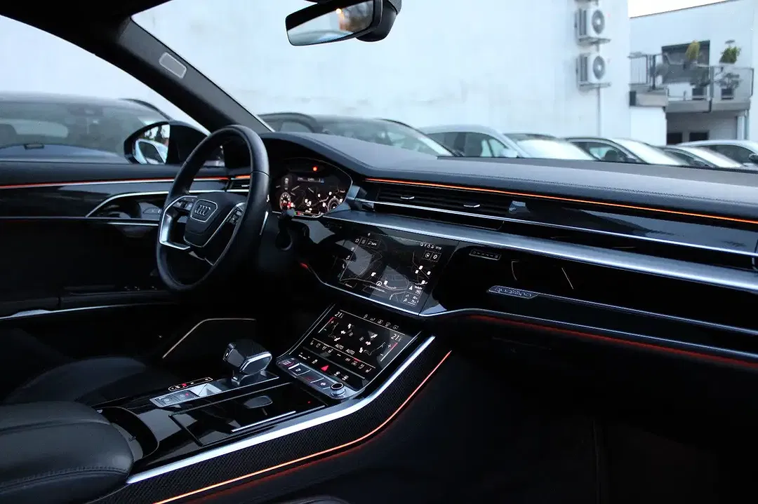 Audi S8 - Thumbnail 12