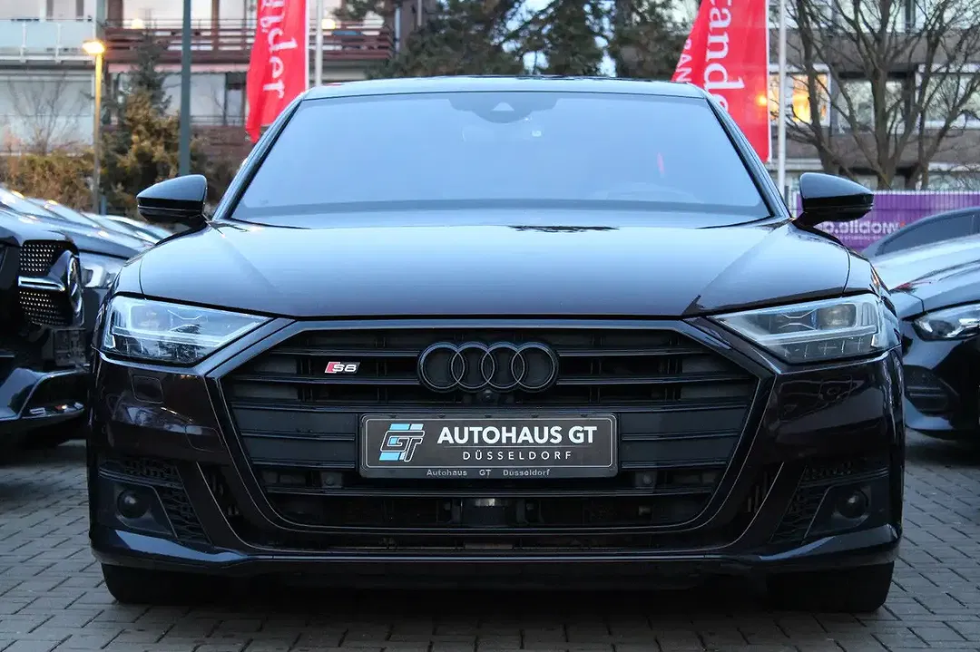 Audi S8 - Thumbnail 7