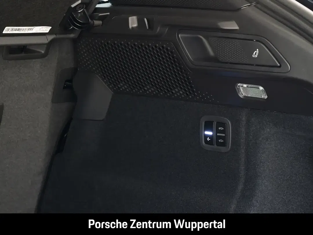 Porsche Macan - Thumbnail 11