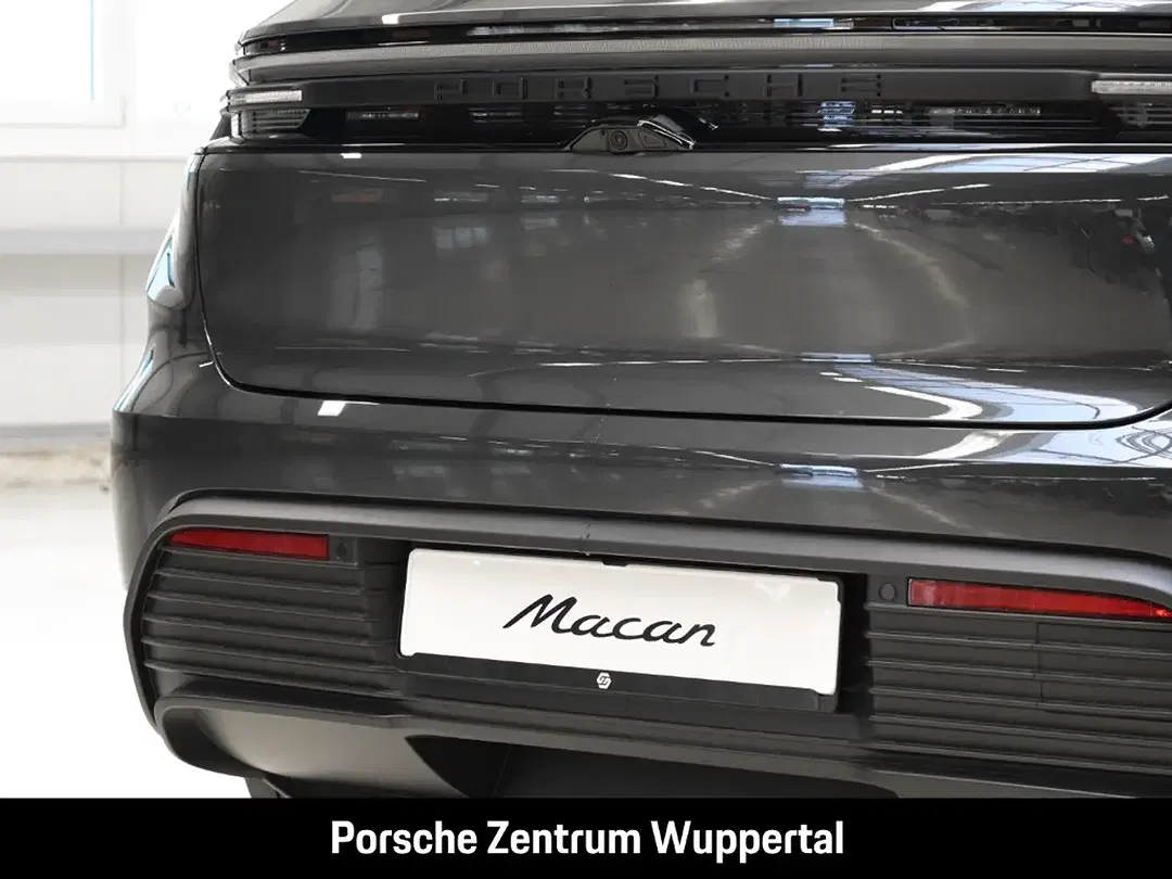 Porsche Macan - Thumbnail 9