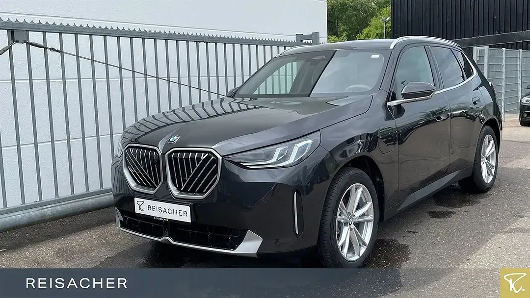 BMW X3 - Thumbnail 1
