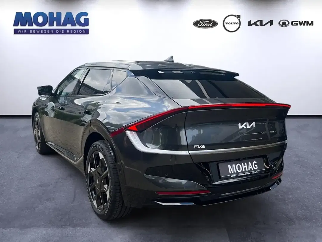Kia EV6 - Thumbnail 4