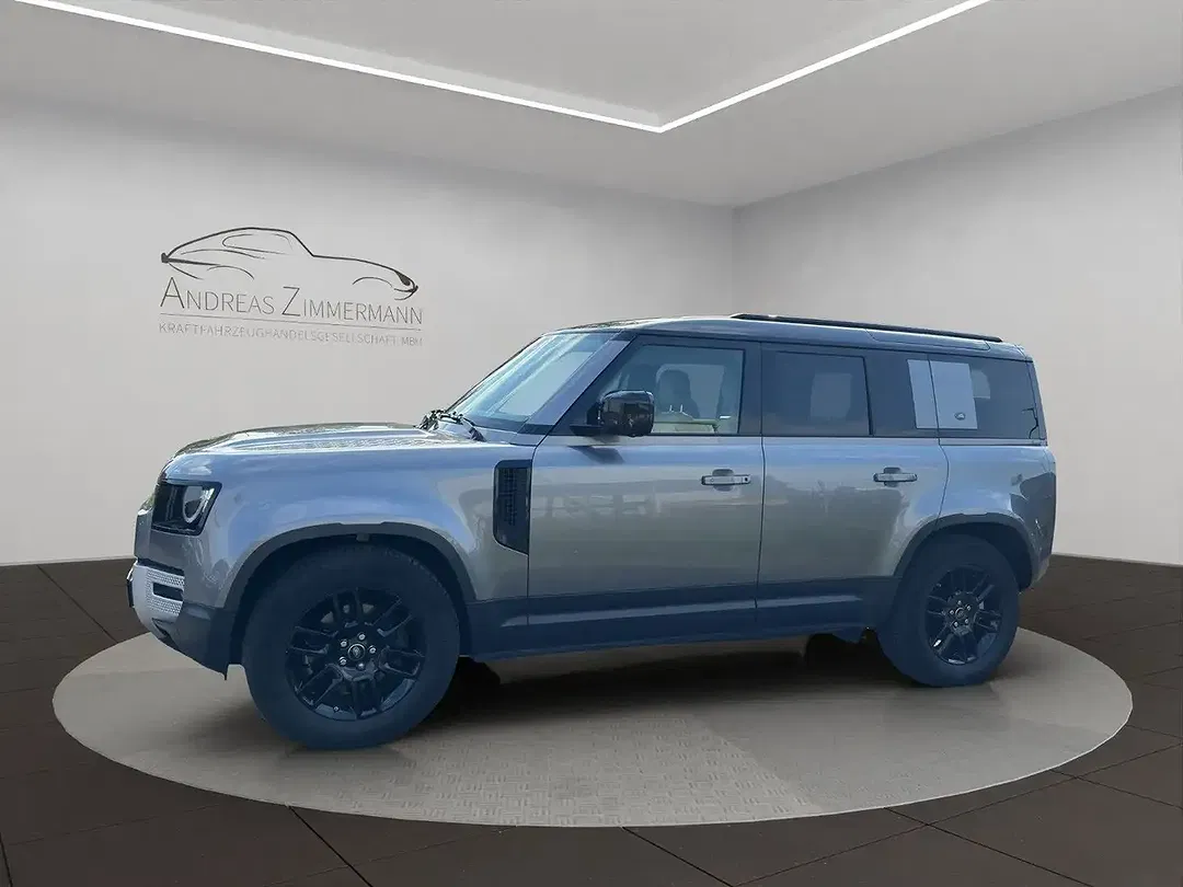 Land Rover Defender - Thumbnail 3